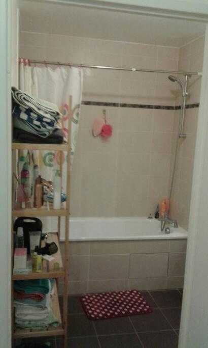 Apartment 3 Bedrooms-1km From And Vallee Village